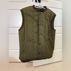 Barbour Dark Olive Quilted Vest Barn jacket